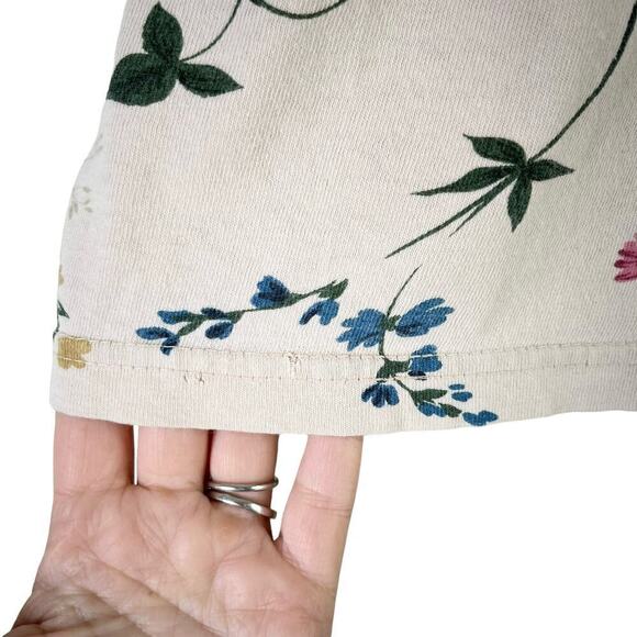 California Bay Company Vintage Floral Print Wildflower Cotton Tee Cream, Medium - Picture 8 of 11